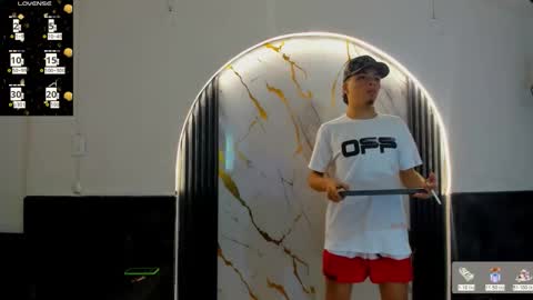 friends online show from November 18, 4:59 am