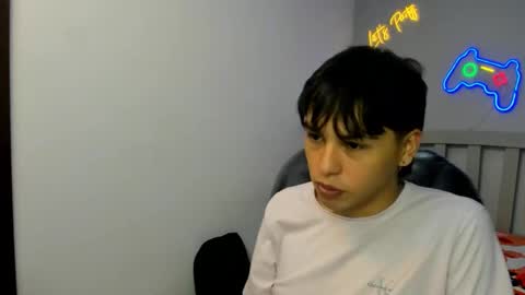Snapshot of stiwentwink chatting on October 10, 7:19 pm Stiwen online show from October 10, 7:19 pm