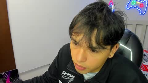 Stiwen online show from October 28, 2:40 pm