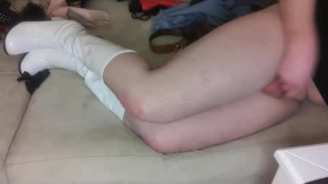 stockingsfan05607 online show from December 13, 4:16 pm