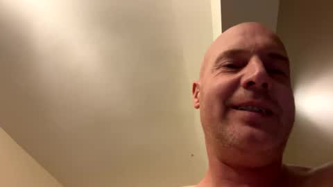 Stoodley22 online show from January 5, 5:41 pm