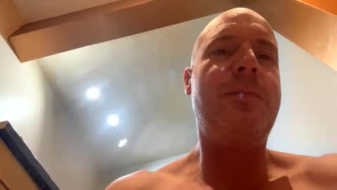 Stoodley22 online show from November 11, 5:53 am