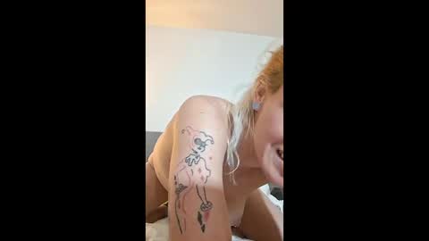 stormetta online show from February 19, 3:49 am