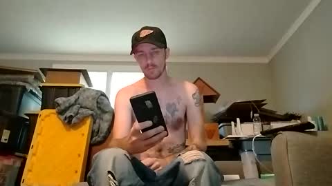 Snapshot of str33twyz3 chatting on October 14, 1:58 pm Streetwyze online show from October 14, 1:58 pm