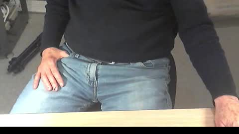 Dave online show from November 23, 11:14 pm