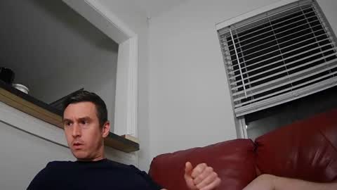 Snapshot of str8stuntcox chatting on October 27, 2:44 am Str8StuntCox online show from October 27, 2:44 am