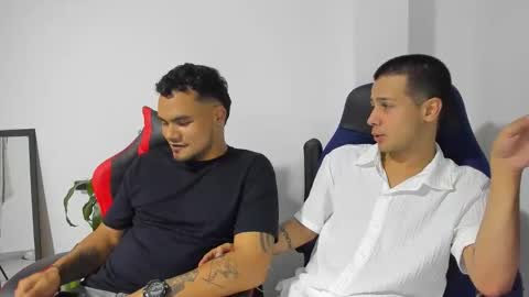 straight_boys_hornys online show from February 8, 7:23 am