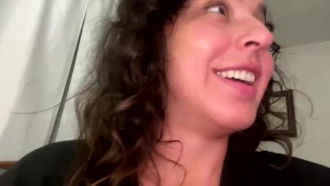 Snapshot of straightoutthetrailer chatting on October 20, 5:23 am lucille beatrice luficer call me lucy online show from October 20, 5:23 am
