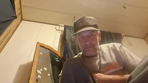 Snapshot of straighttoy chatting on October 7, 8:43 am straighttoy online show from October 7, 8:43 am