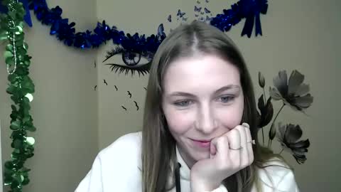 Snapshot of stranger_giirl chatting on February 5, 4:14 pm Amalia online show from February 5, 4:14 pm