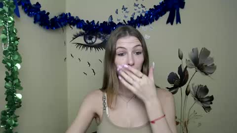 Snapshot of stranger_giirl chatting on February 5, 1:11 pm Amalia online show from February 5, 1:11 pm