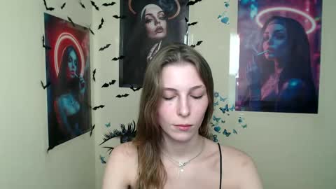 Snapshot of stranger_giirl chatting on February 27, 5:15 pm Amalia online show from February 27, 5:15 pm