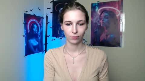 Snapshot of stranger_giirl chatting on October 10, 5:08 pm Amalia online show from October 10, 5:08 pm