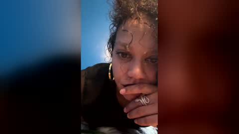 Strawberries X Straps online show from January 9, 5:51 pm