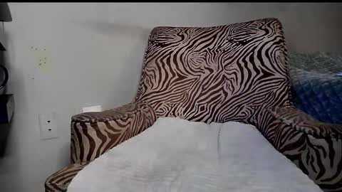 JVCKRABBIT online show from December 4, 2:53 pm