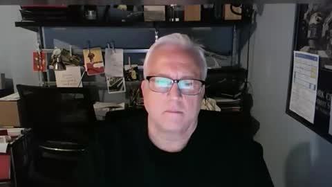 Stroking For You online show from November 12, 9:28 pm