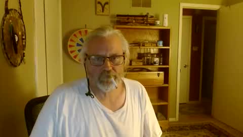 Snapshot of stroknpoker chatting on October 18, 4:49 am stroknpoker online show from October 18, 4:49 am