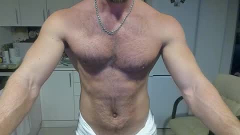 Snapshot of strong_arni chatting on March 4, 7:01 pm Strong Arni online show from March 4, 7:01 pm