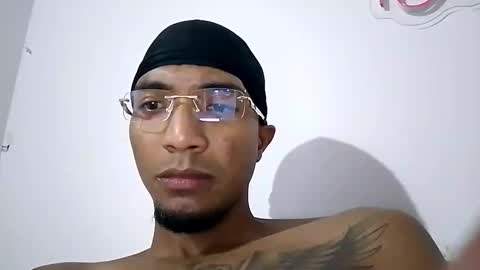 stronganddelicious online show from September 21, 4:16 am