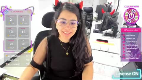 Snapshot of studcb_ chatting on October 2, 12:31 am studcb_ online show from October 2, 12:31 am