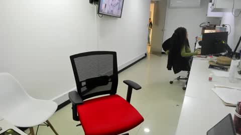 Snapshot of studcb_ chatting on February 27, 9:25 pm studcb_ online show from February 27, 9:25 pm