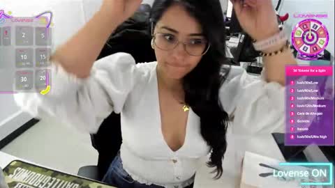 Snapshot of studcb_ chatting on October 8, 10:27 pm studcb_ online show from October 8, 10:27 pm