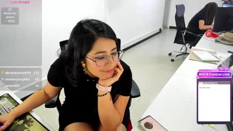 Snapshot of studcb_ chatting on March 1, 12:39 am studcb_ online show from March 1, 12:39 am