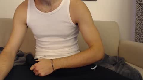 Stud From Paris online show from December 16, 2:27 pm