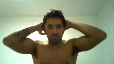 Snapshot of suaber_ chatting on October 12, 8:10 pm suaber_ online show from October 12, 8:10 pm