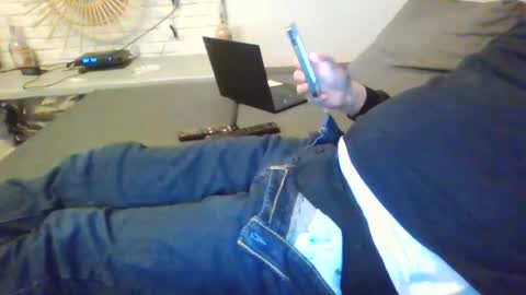 submissivguy online show from February 25, 9:15 pm