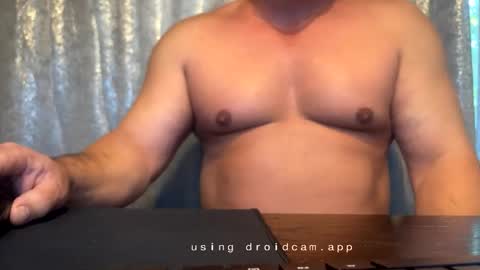 submusclecam2025 online show from October 18, 7:51 pm