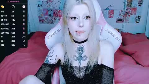 succubus_leslie online show from April 5, 12:29 am