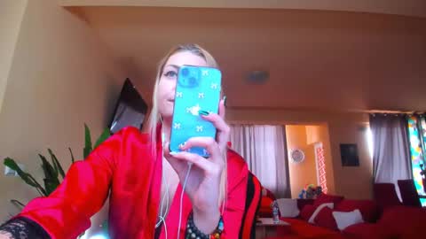 Snapshot of sugar_mayy chatting on March 11, 9:34 am May online show from March 11, 9:34 am