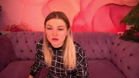 Kate online show from November 26, 6:54 am