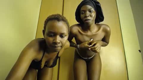 sugarsmile3 online show from February 11, 11:41 pm