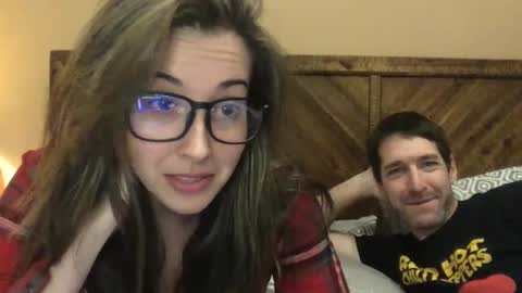 Mia online show from December 5, 1:31 am