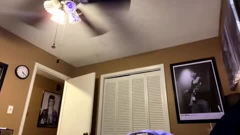 sum - maybe  online show from January 6, 10:25 pm