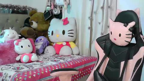 summer 09 online show from April 13, 3:11 am