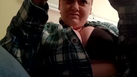 Snapshot of summerdivine69 chatting on January 3, 9:15 pm Summer Divine online show from January 3, 9:15 pm