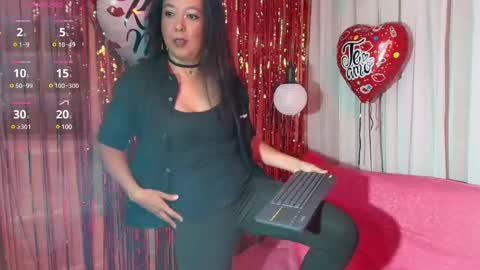 Sun Mariana  online show from February 4, 1:34 am