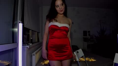 Snapshot of sunlovedamily chatting on December 25, 11:20 pm Amy online show from December 25, 11:20 pm