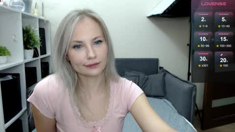 Naomi online show from September 20, 12:52 pm