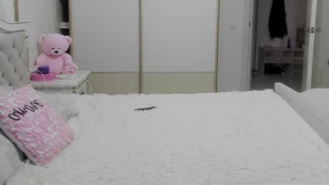 Vanessa online show from April 17, 5:10 am