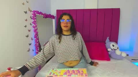 Sunny Smiith online show from October 23, 4:30 pm