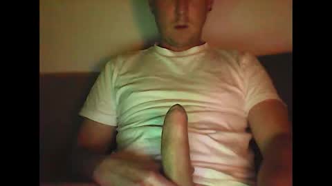 sunnygun0 online show from December 19, 10:00 pm