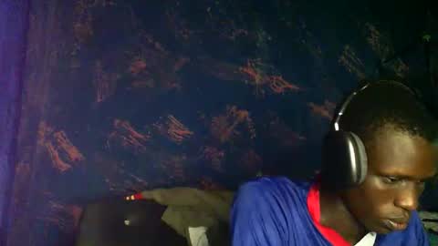 Sunnyblack2 online show from March 19, 9:15 am