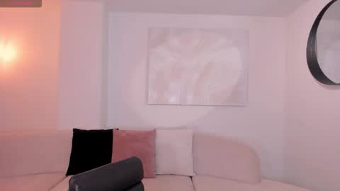 Snapshot of sunnyrivers_ chatting on September 21, 4:11 pm Sunny Rivers online show from September 21, 4:11 pm