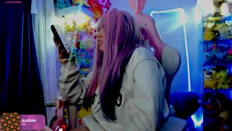     RAVENCLAU GIRL  online show from December 6, 11:41 pm