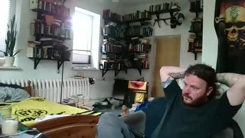 sunr1sa online show from April 5, 4:04 pm