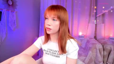 sunrisee_ online show from February 26, 4:43 pm